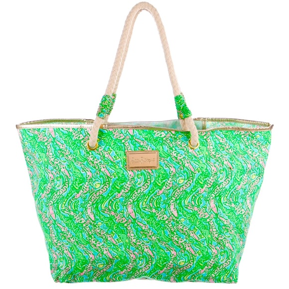 LILLY PULITZER Chomp Chomp Alligator Canvas Shoreline Large Beach ToteBag Spring - Picture 1 of 12